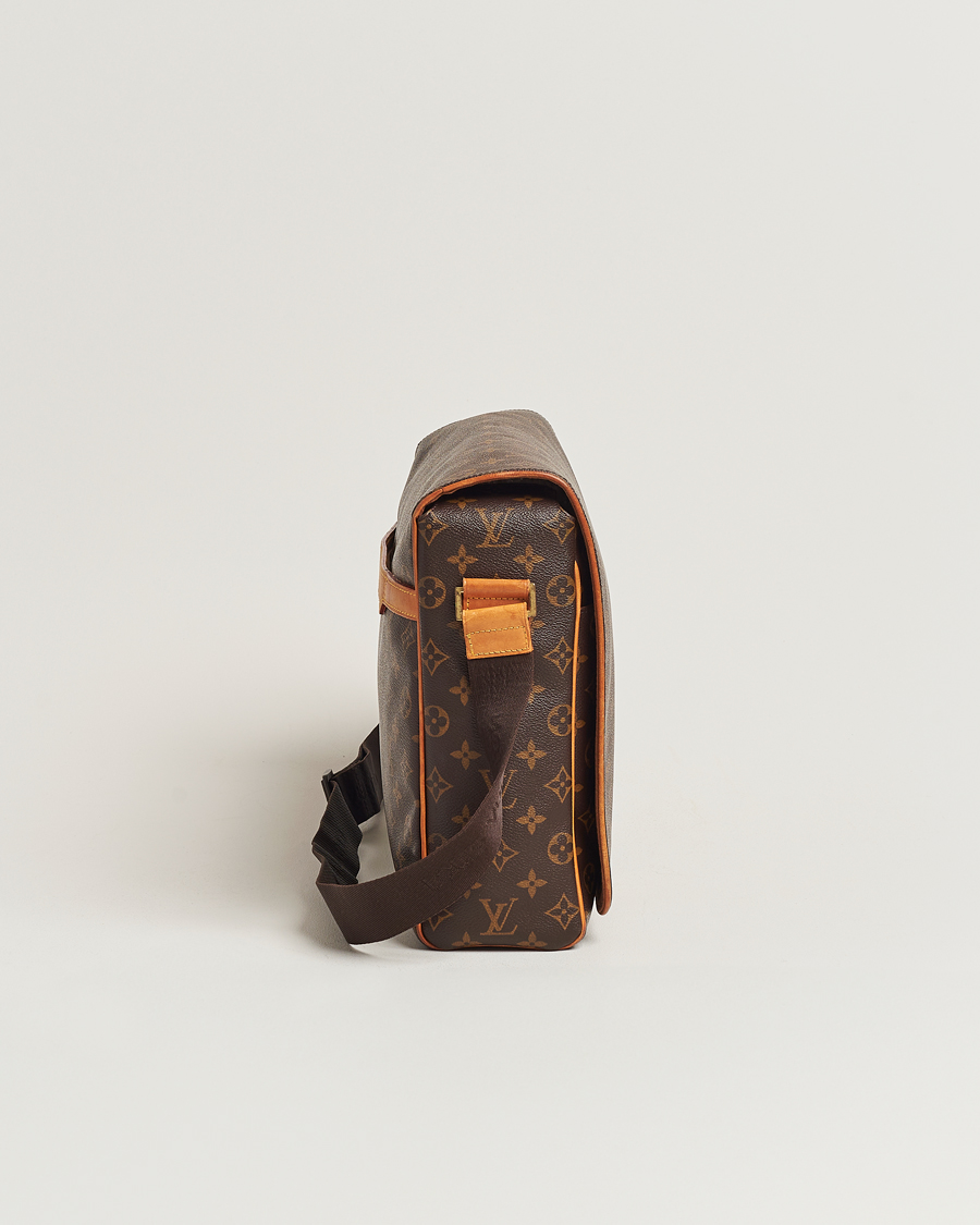 Homme | Louis Vuitton Pre-Owned Abbesses Messenger Bag Monogram | Louis Vuitton Pre-Owned | Abbesses Messenger Bag Monogram
