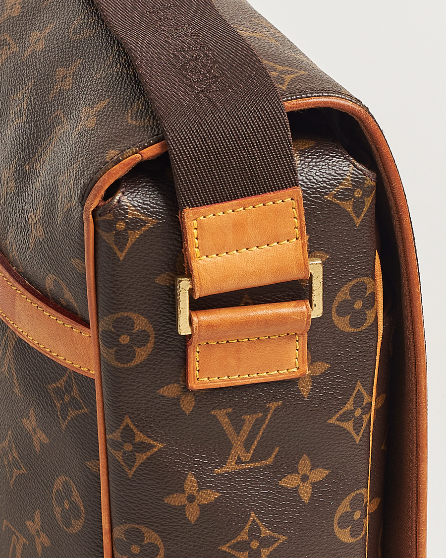Homme | Louis Vuitton Pre-Owned Abbesses Messenger Bag Monogram | Louis Vuitton Pre-Owned | Abbesses Messenger Bag Monogram