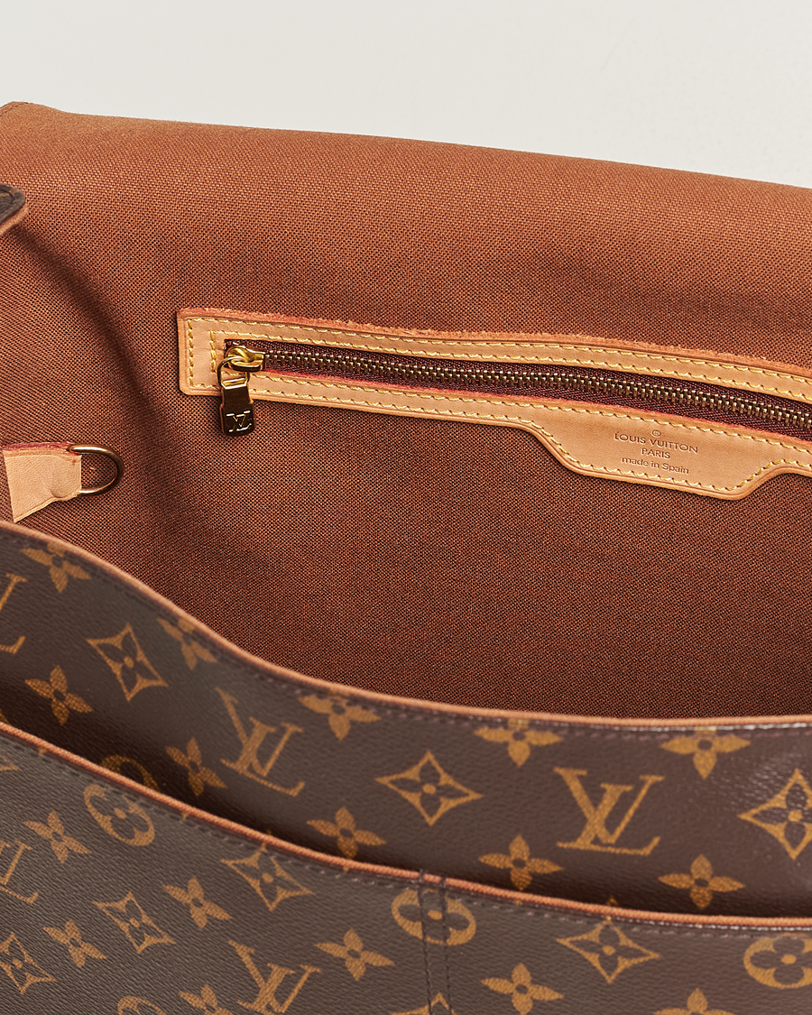 Homme | Louis Vuitton Pre-Owned Abbesses Messenger Bag Monogram | Louis Vuitton Pre-Owned | Abbesses Messenger Bag Monogram