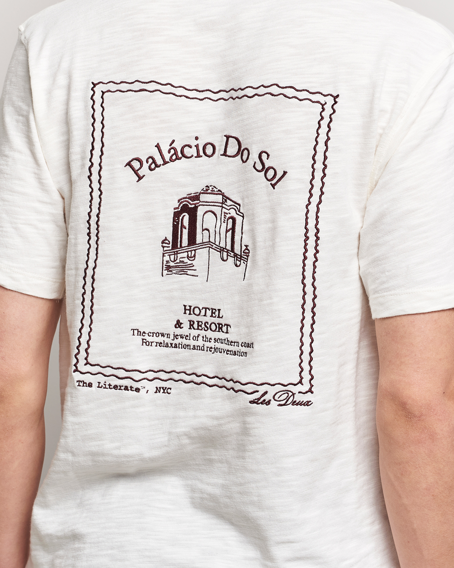 Homme | T-shirts | LES DEUX | Hotel Embroidery T-Shirt Ivory