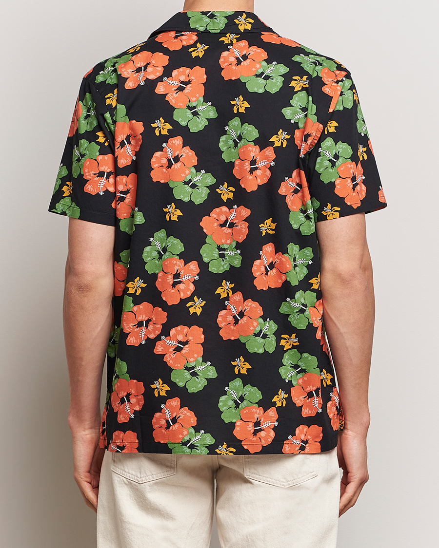 Homme | Chemises | Nudie Jeans | Arvid Flower Hawaii Shirt Black
