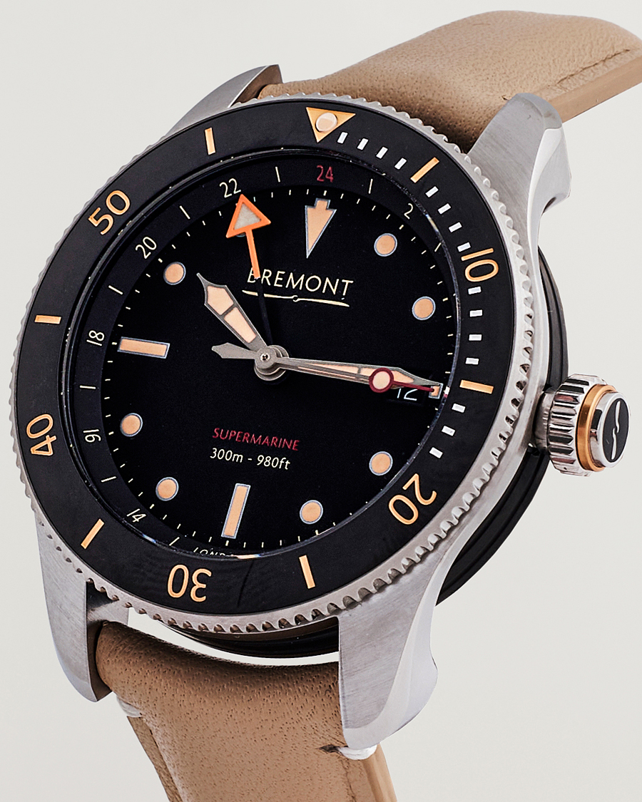 Homme | Bremont S302 GMT Diver 40mm Sahara | Bremont | S302 GMT Diver 40mm Sahara