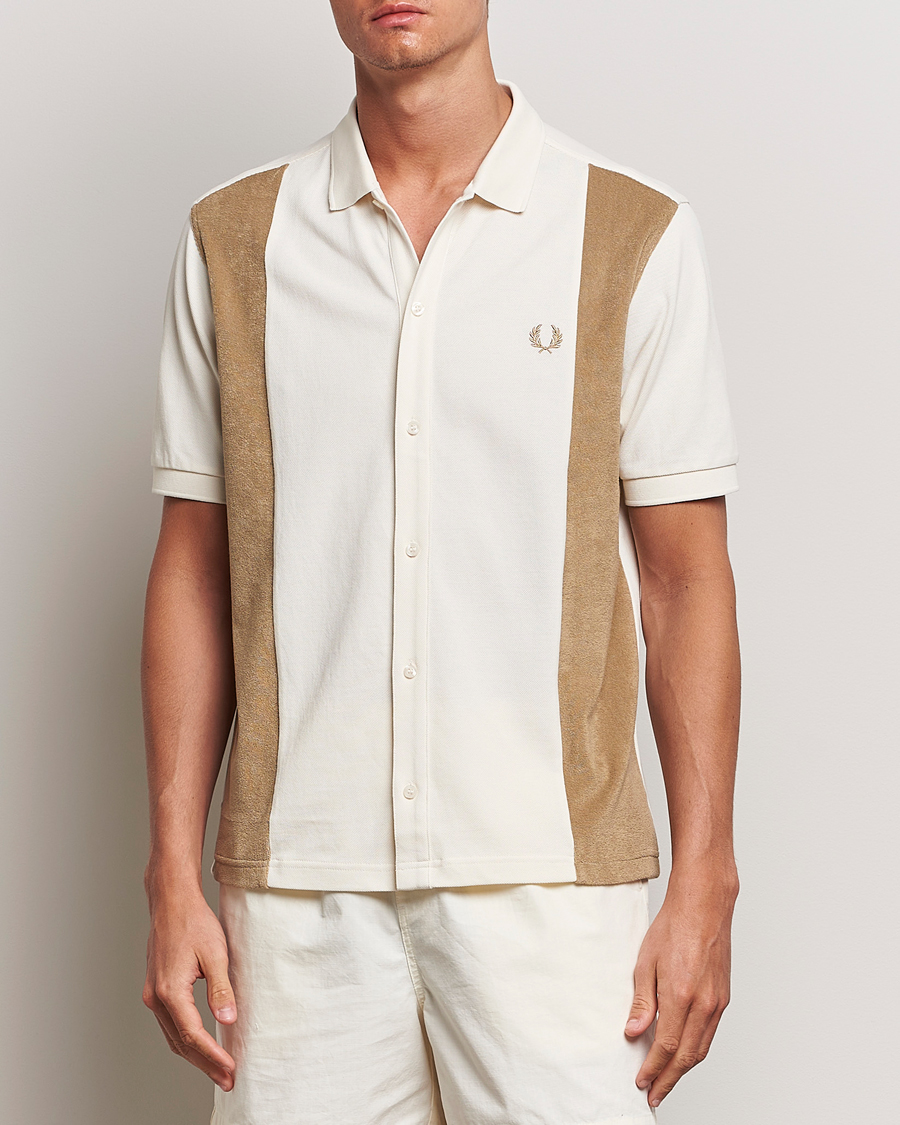Homme |  | Fred Perry | Towelling Panel Polo Short Sleeve Shirt Ecru