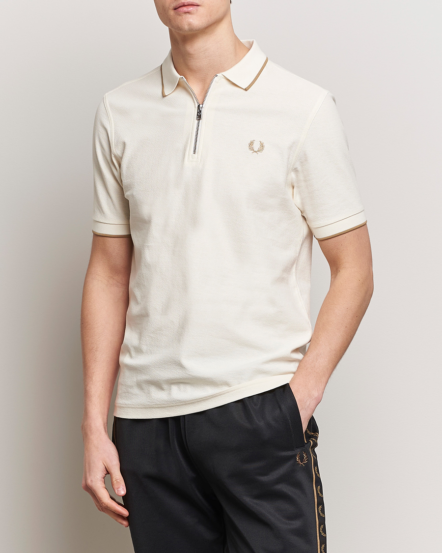 Homme | Polos | Fred Perry | Crépe Half Zip Polo Ecru
