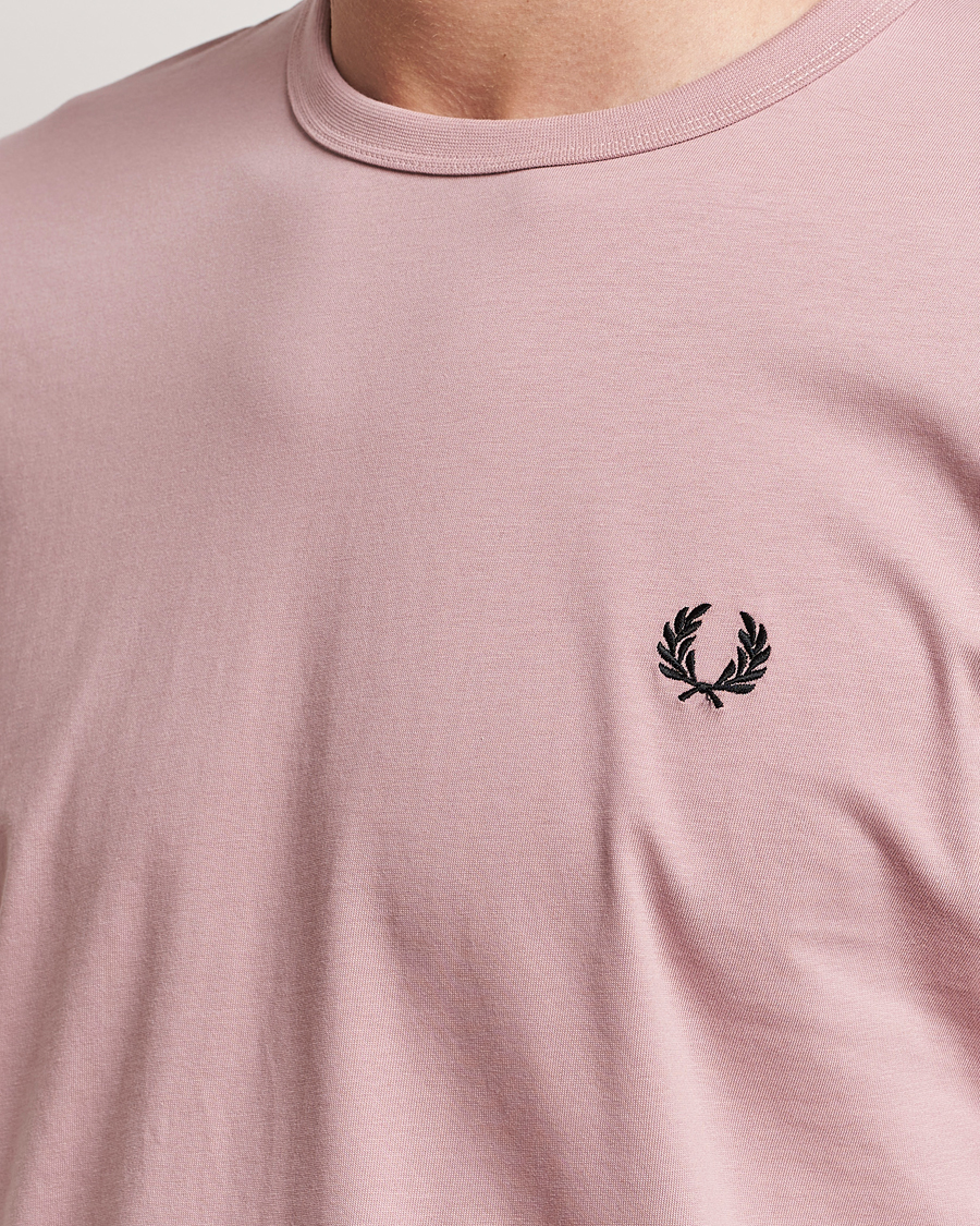 Homme | T-shirts | Fred Perry | Ringer T-Shirt Dusty Rose Pink