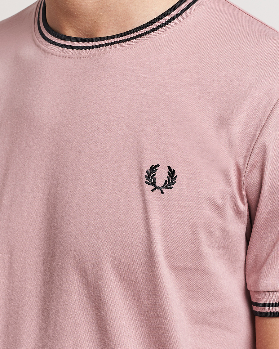 Homme | T-shirts | Fred Perry | Twin Tipped T-Shirt Dusty Rose Pink