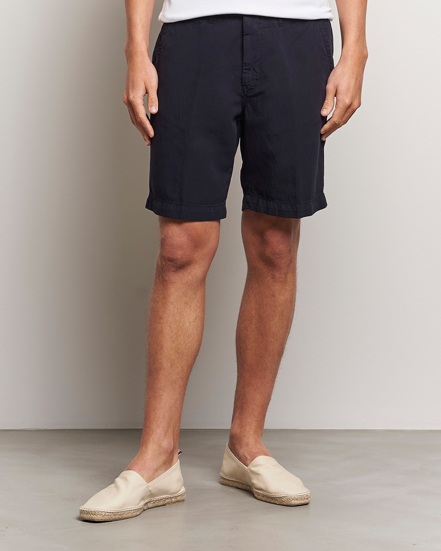 Homme | Shorts | Oscar Jacobson | Poggio Washed Linen Shorts Navy