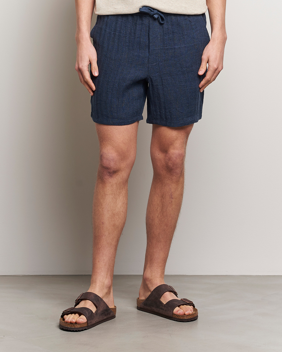 Homme | Shorts | A Day\'s March | Ipu Herringbone Linen Drawstring Shorts Indigo Blue