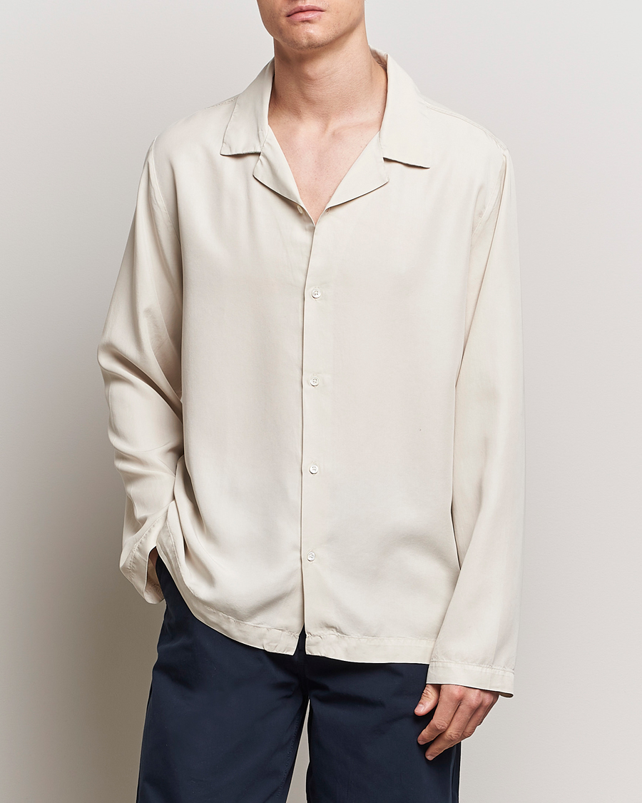 Homme |  | A Day's March | Chase Camp Collar Lyocell Shirt Oyster