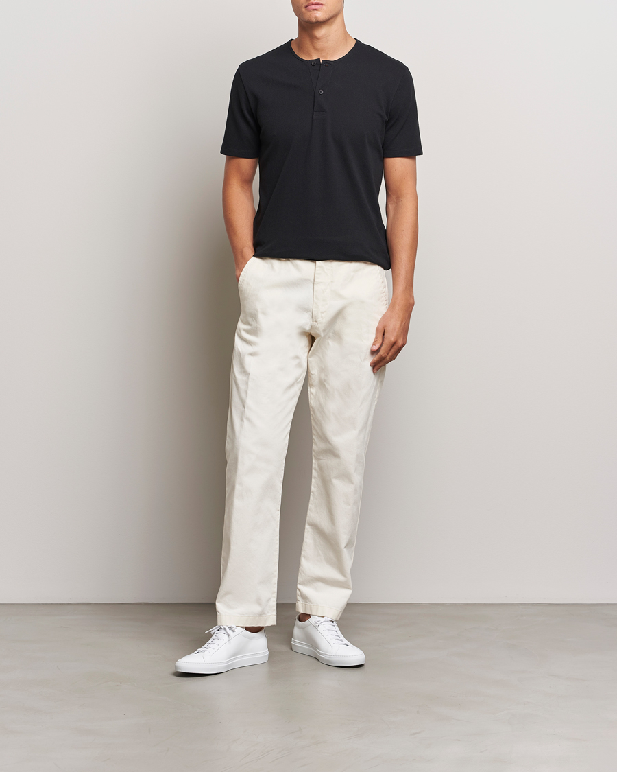 Homme | T-shirts | Sunspel | Riviera Henley Black