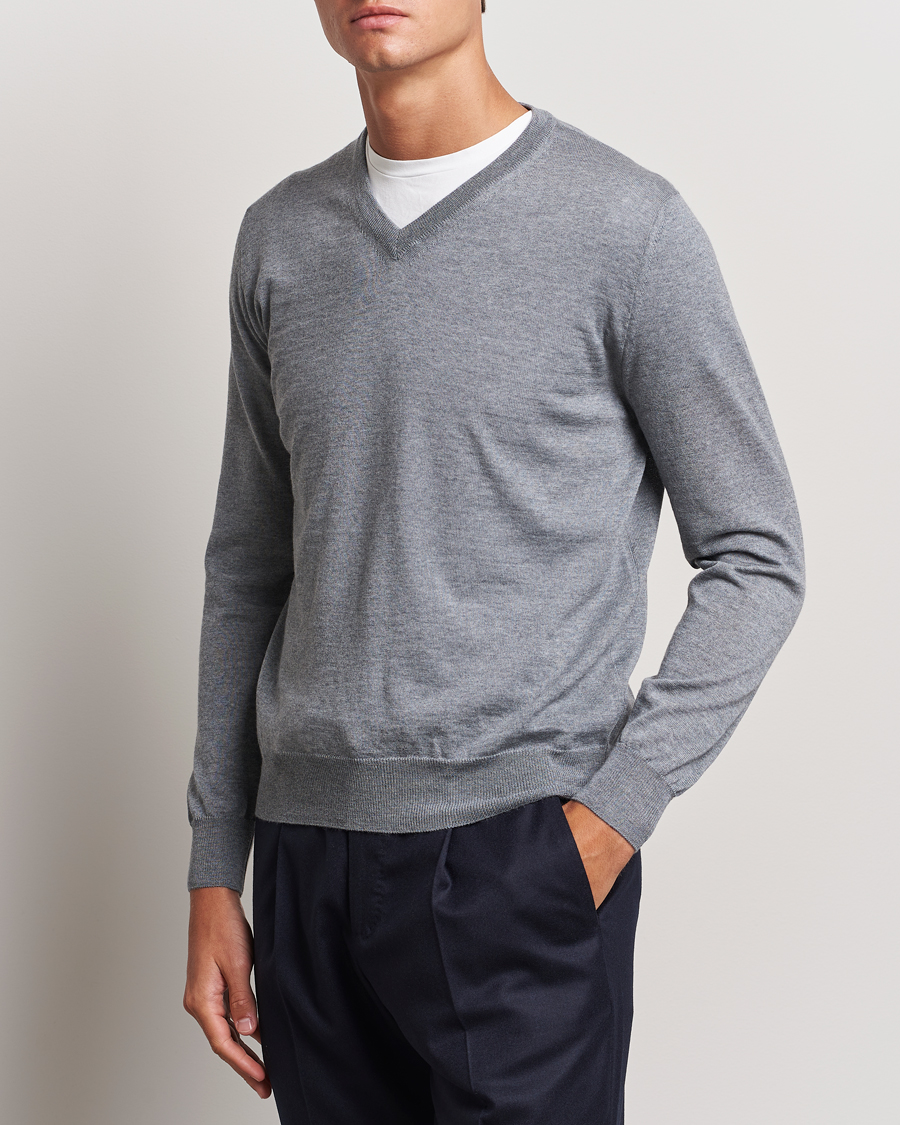 Homme | Pulls Et Tricots | Canali | Merino Wool V-Neck Light Grey