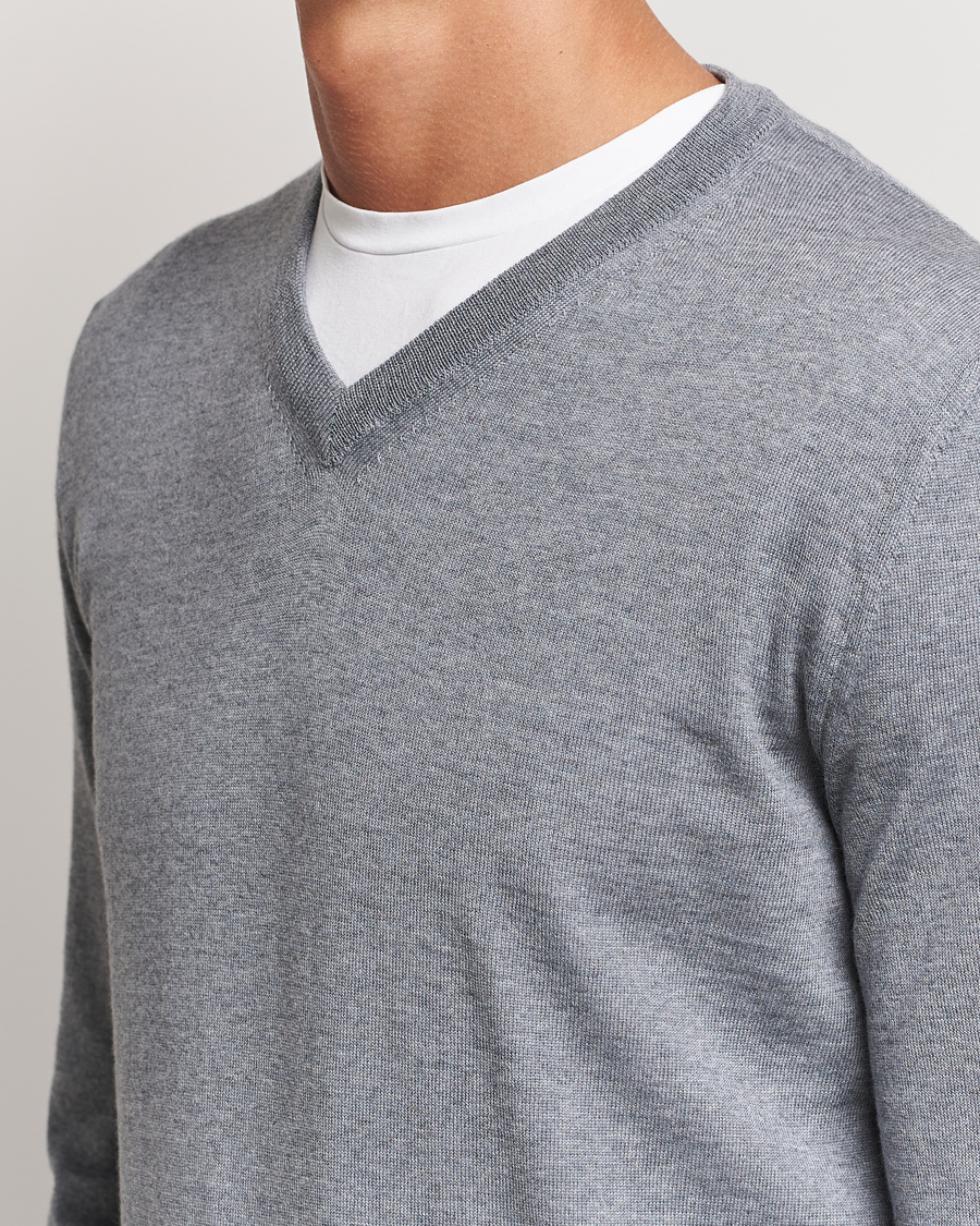Homme | Pulls Et Tricots | Canali | Merino Wool V-Neck Light Grey