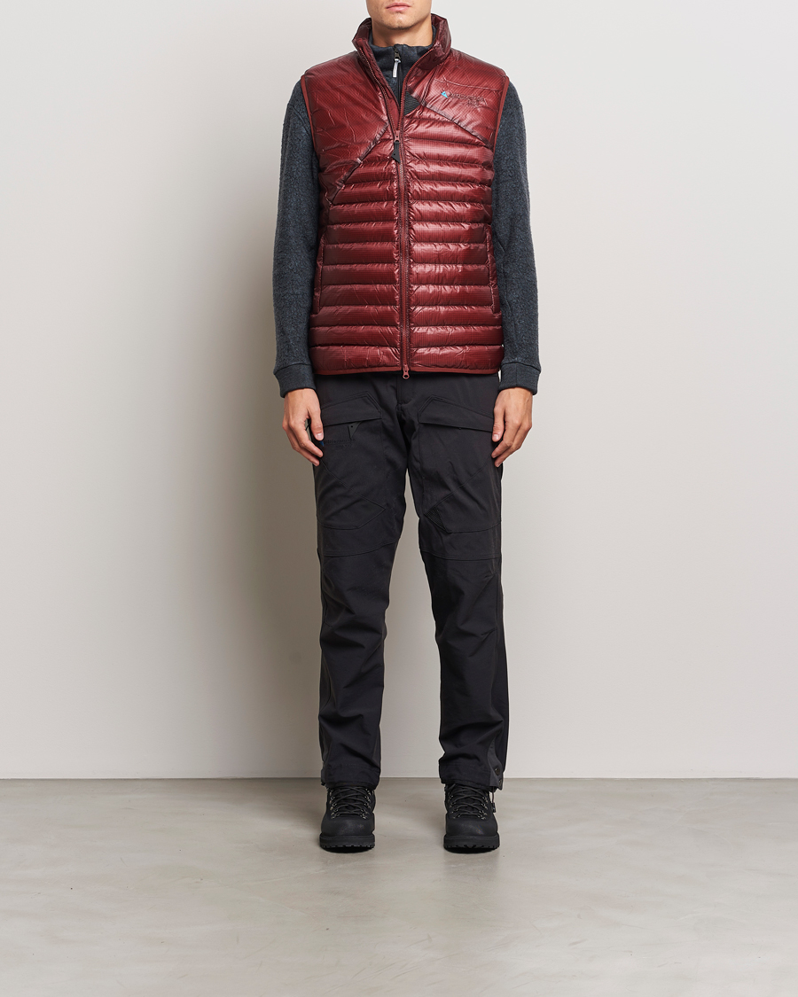 Homme | Manteaux Et Vestes | Klättermusen | Lopt Lightweight Down Vest Madder Red