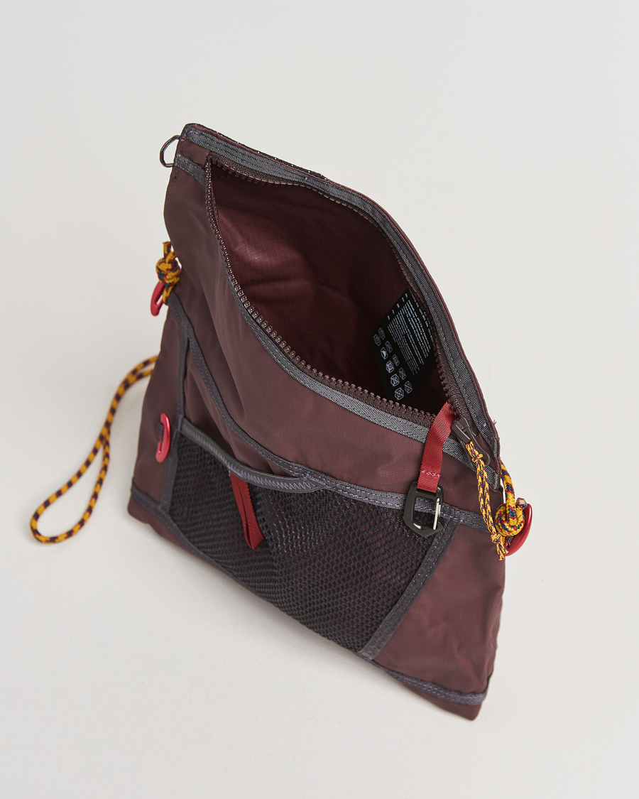 Homme | Klättermusen Hrid 3L Accessory Bag Amaranth Red | Klättermusen | Hrid 3L Accessory Bag Amaranth Red