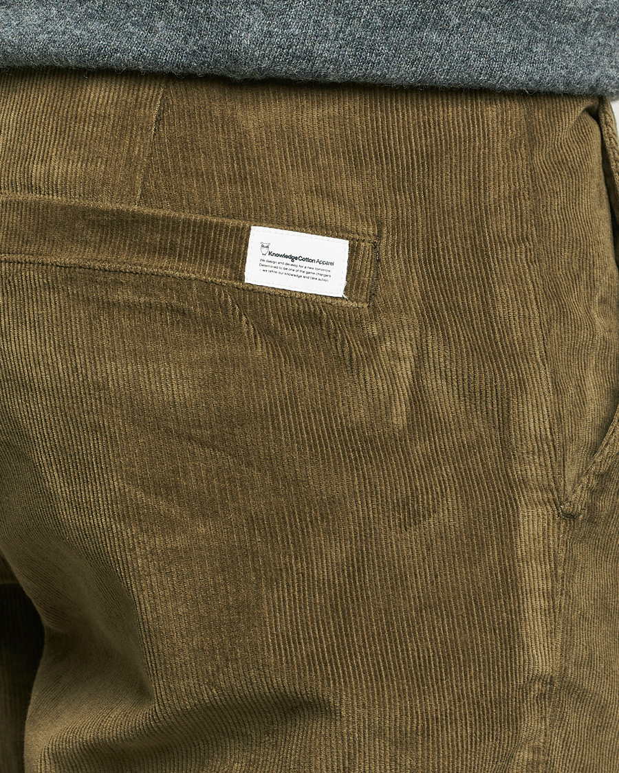 Homme | Pantalons | KnowledgeCotton Apparel | Chuck Regular Cord Trousers Olive