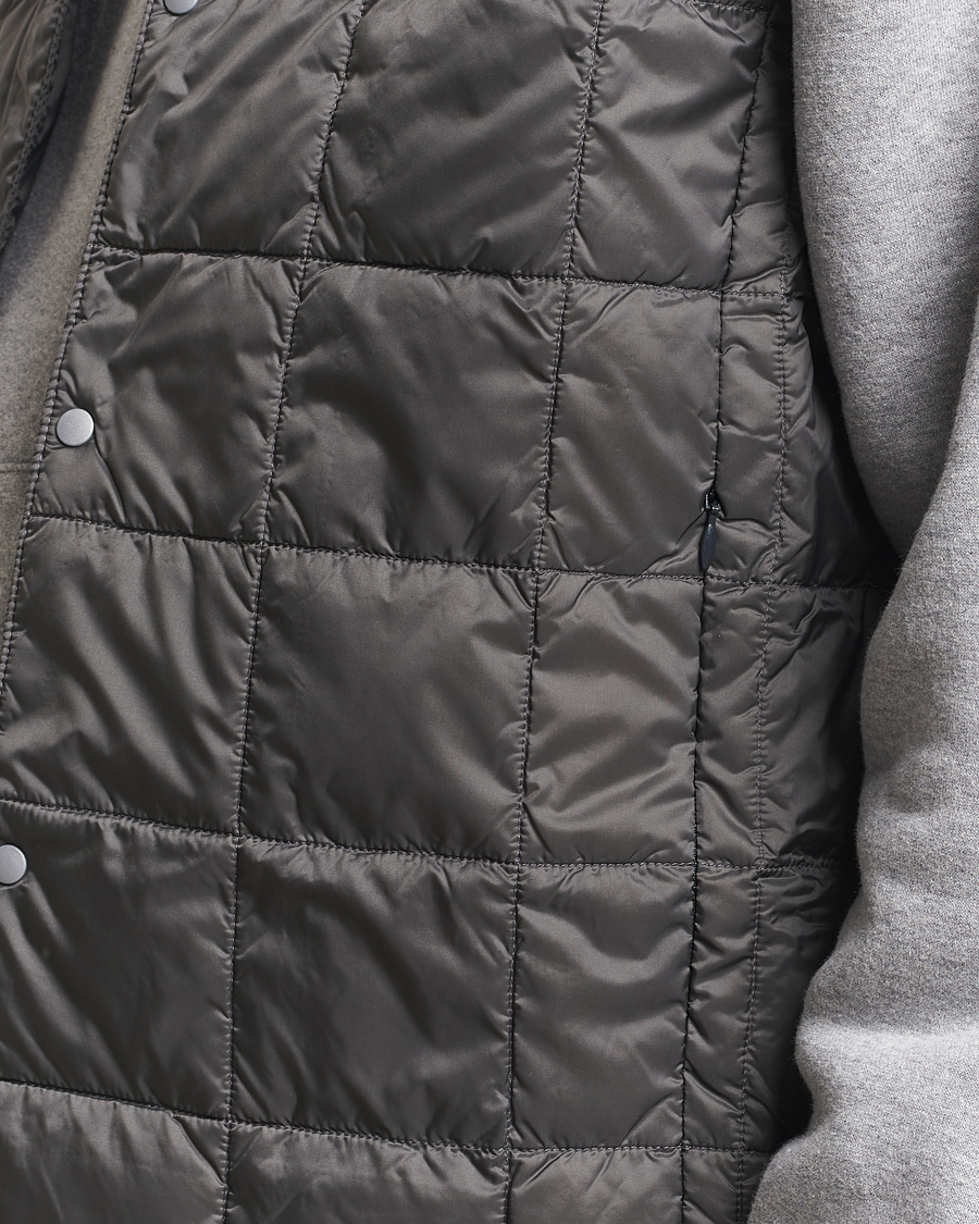 Homme | Manteaux Et Vestes | TAION | V-Neck Lightweight Down Vest Dark Grey