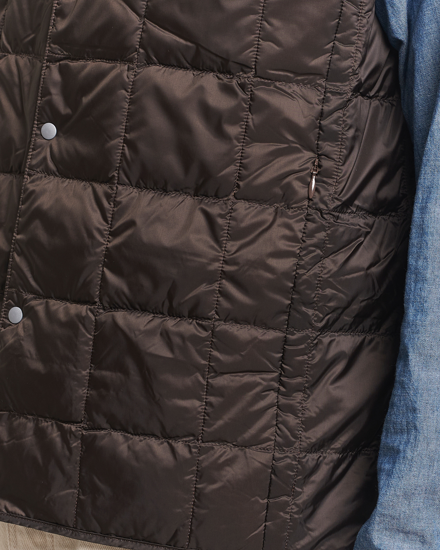 Homme | Manteaux Et Vestes | TAION | V-Neck Lightweight Down Vest Dark Choco