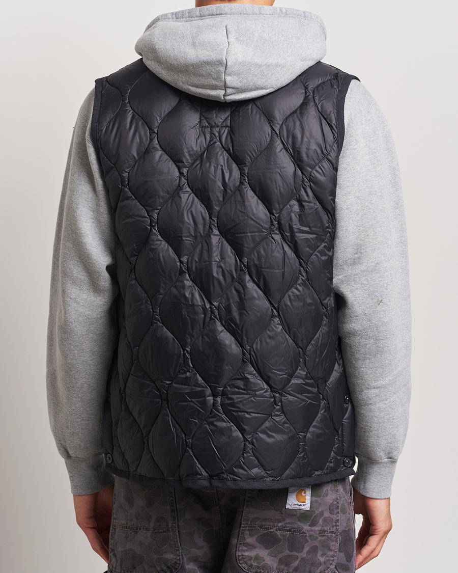 Homme | Manteaux Et Vestes | TAION | Military Crew Neck Down Vest Black