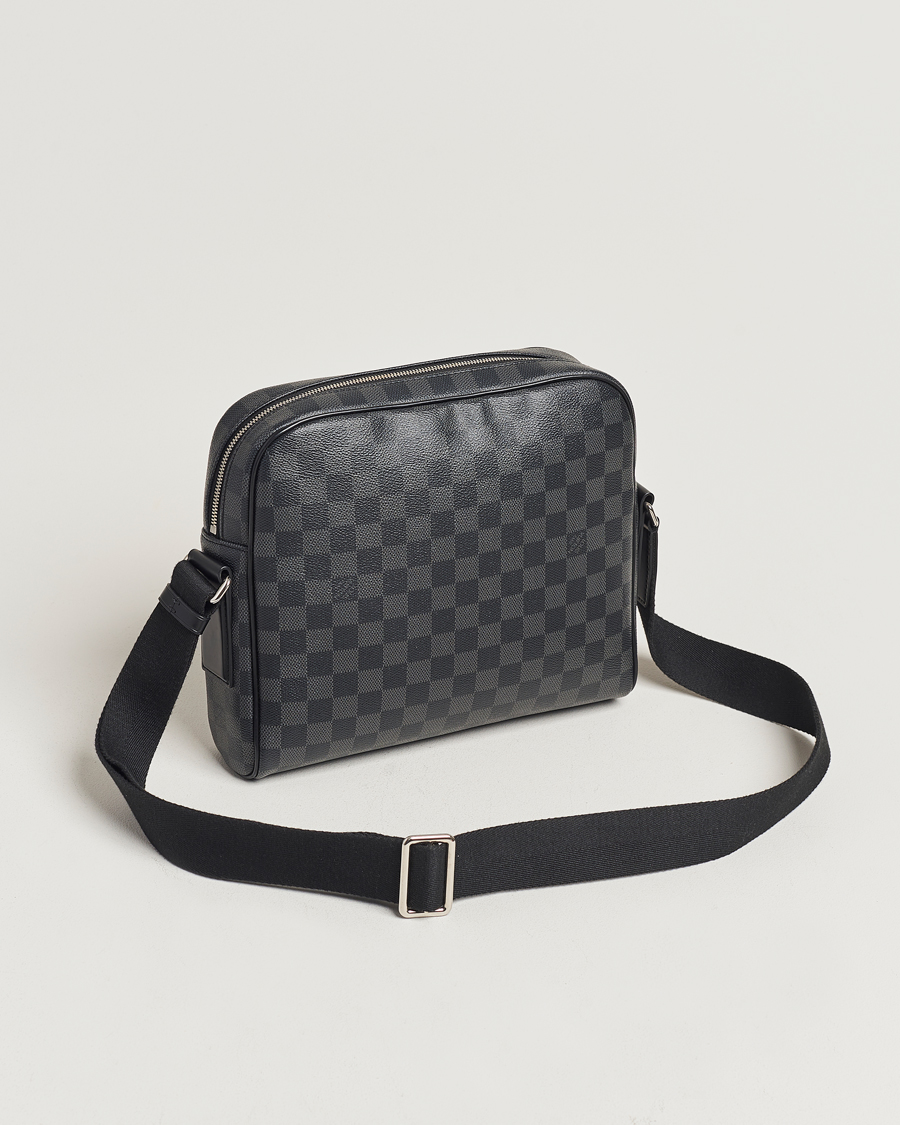 Homme |  | Louis Vuitton Pre-Owned | Dayton Reporter MM Damier Graphite 