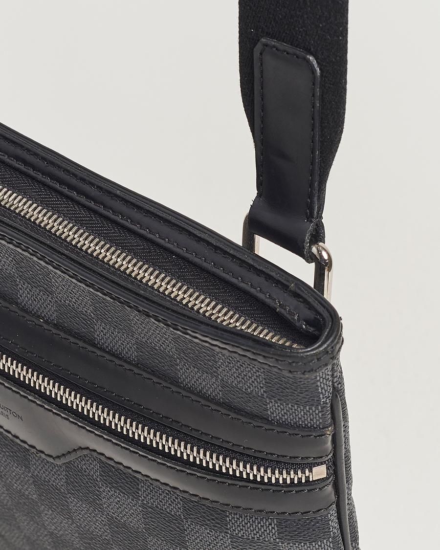 Homme | Louis Vuitton Pre-Owned Thomas Messenger Bag Damier Graphite | Louis Vuitton Pre-Owned | Thomas Messenger Bag Damier Graphite