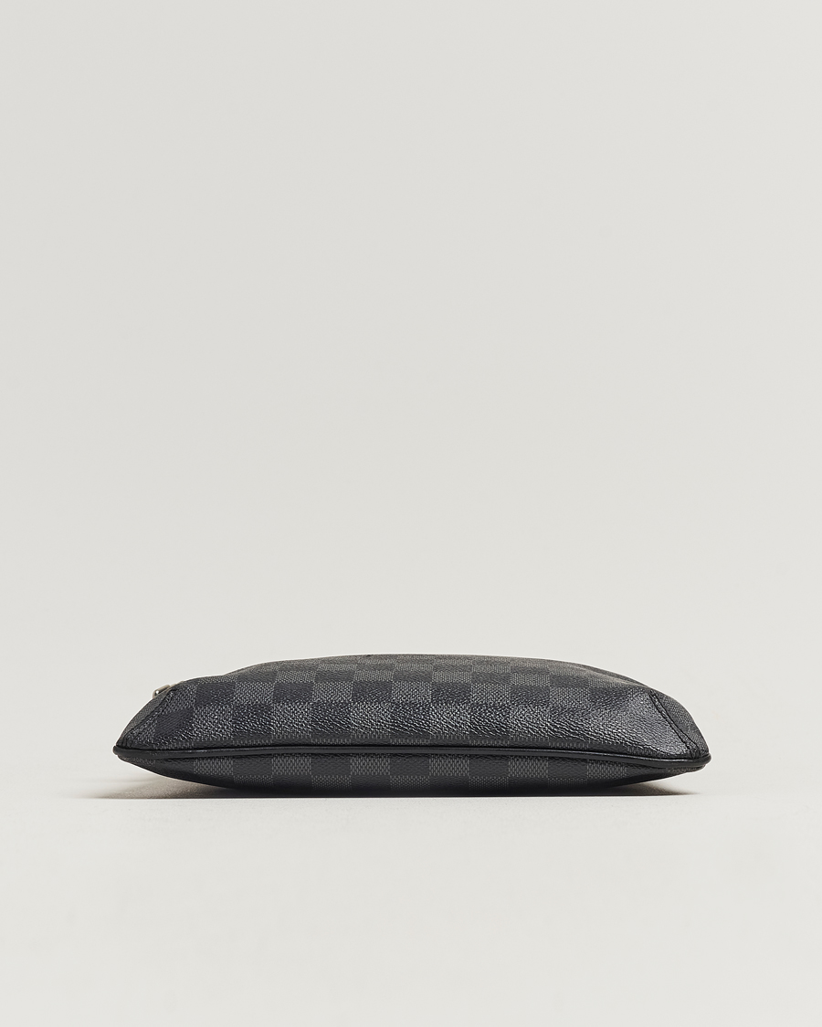 Homme | Louis Vuitton Pre-Owned Thomas Messenger Bag Damier Graphite | Louis Vuitton Pre-Owned | Thomas Messenger Bag Damier Graphite