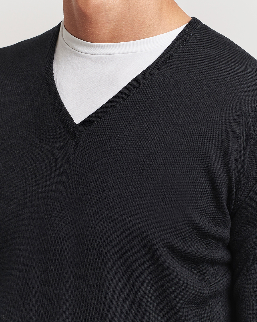 Homme | Pulls Et Tricots | John Smedley | Bobby Extra Fine Merino V-Neck Pullover Black