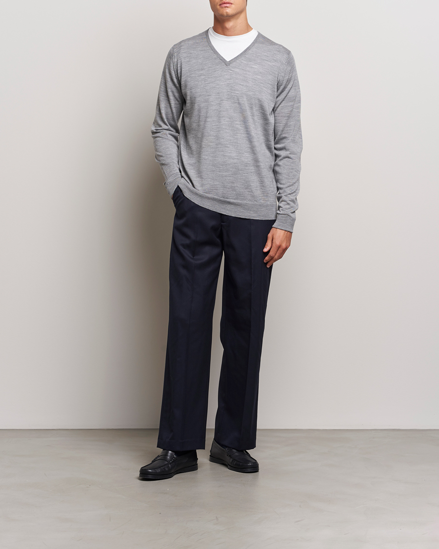 Homme | Pulls Et Tricots | John Smedley | Bobby Extra Fine Merino V-Neck Pullover Silver Grey