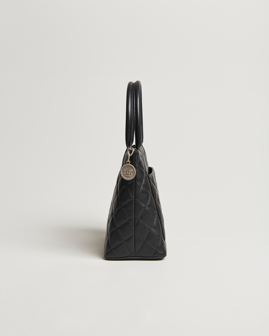 Homme | Chanel Pre-Owned Médallion Tote Bag Black Caviar | Chanel Pre-Owned | Médallion Tote Bag Black Caviar