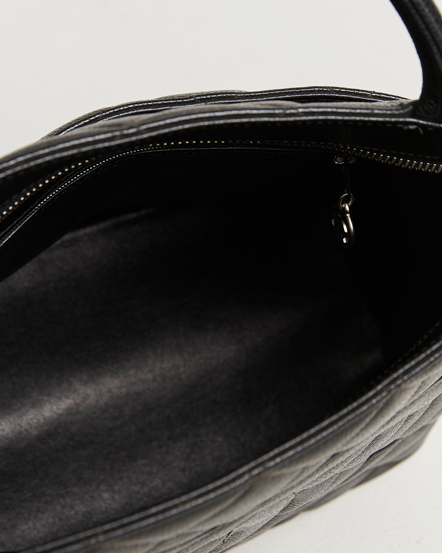 Homme | Chanel Pre-Owned Médallion Tote Bag Black Caviar | Chanel Pre-Owned | Médallion Tote Bag Black Caviar