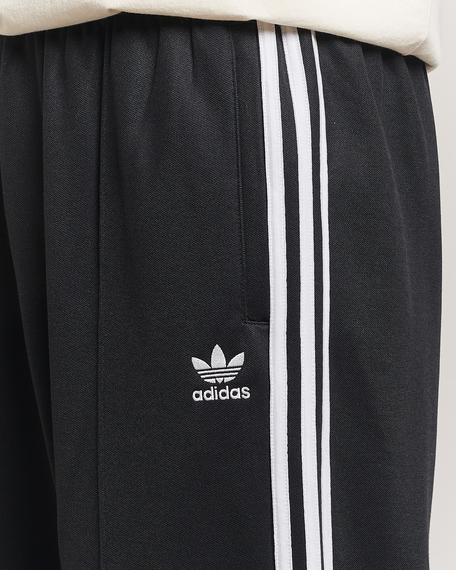 Homme | Pantalons | adidas Originals | Firebird Baggy Pant Black
