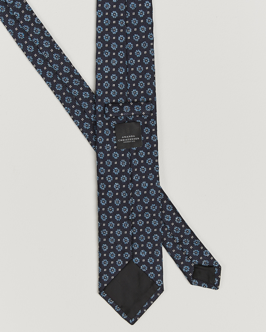 Homme | Amanda Christensen Silk/Cotton Printed Flower 8cm Tie Navy | Amanda Christensen | Silk/Cotton Printed Flower 8cm Tie Navy