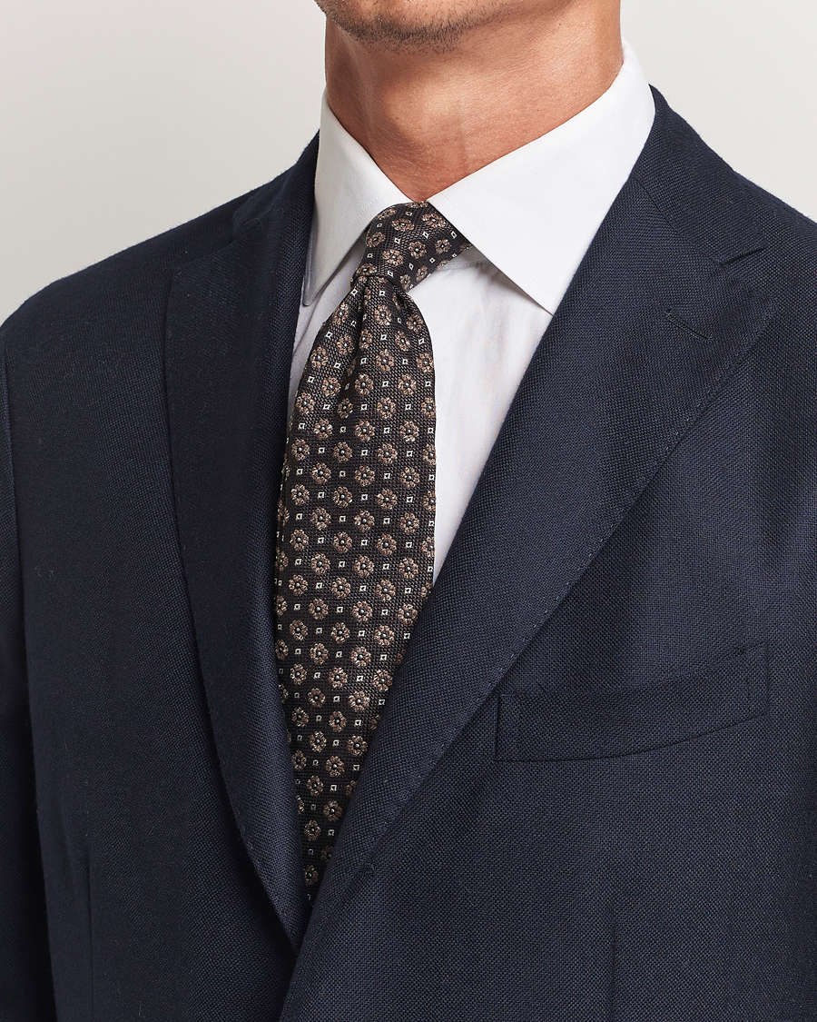 Homme | Amanda Christensen Silk/Cotton Printed Flower 8cm Tie Olive | Amanda Christensen | Silk/Cotton Printed Flower 8cm Tie Olive