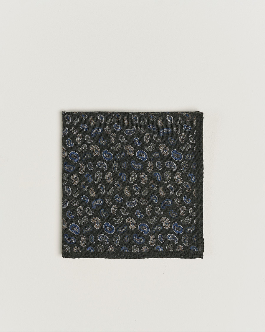 Homme | Amanda Christensen Wool Flannel Printed Paisley Pocket Square Dark Olive | Amanda Christensen | Wool Flannel Printed Paisley Pocket Square Dark Olive