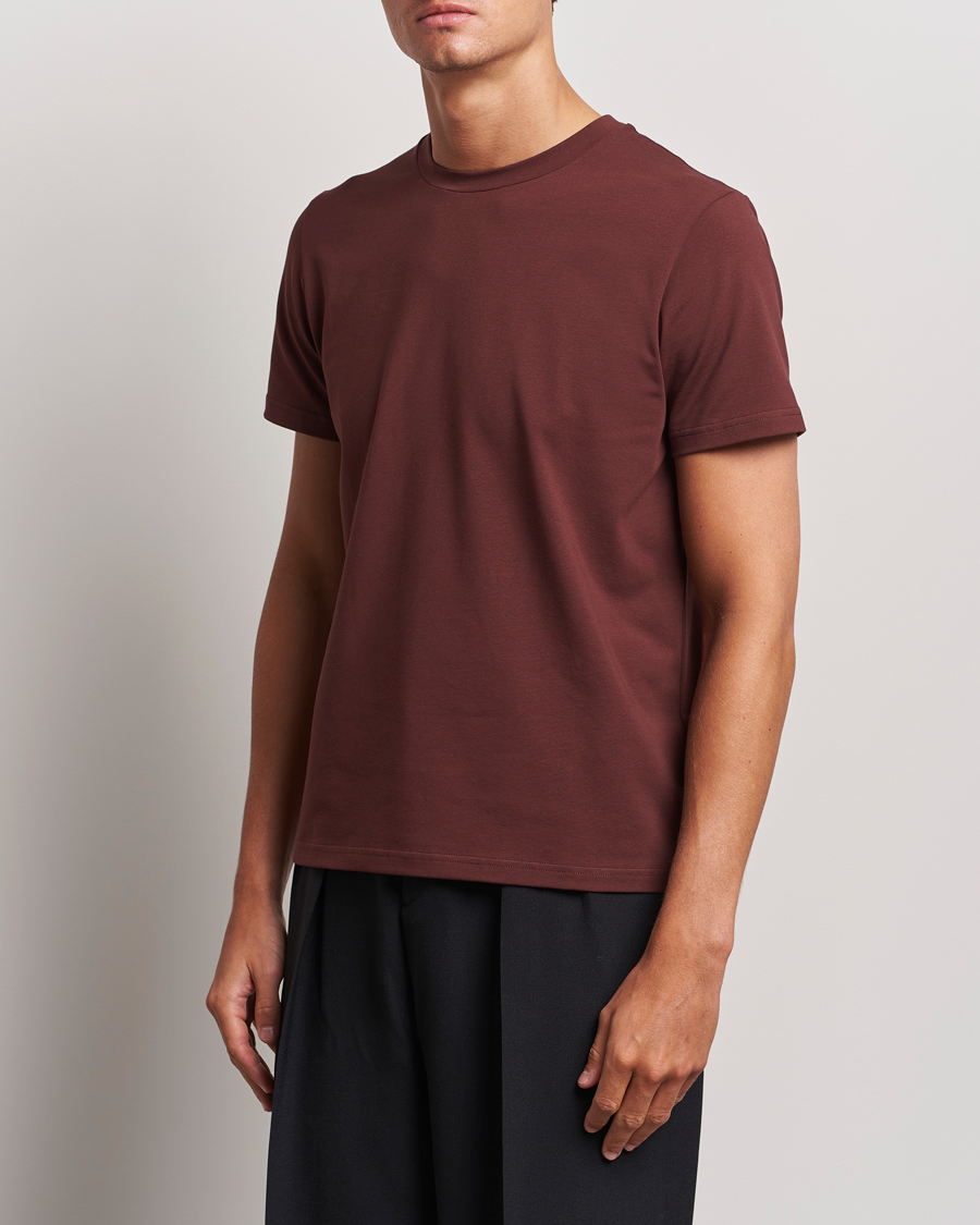 Homme | T-shirts | Filippa K | Soft Lycra T-Shirt Mahogany Brown