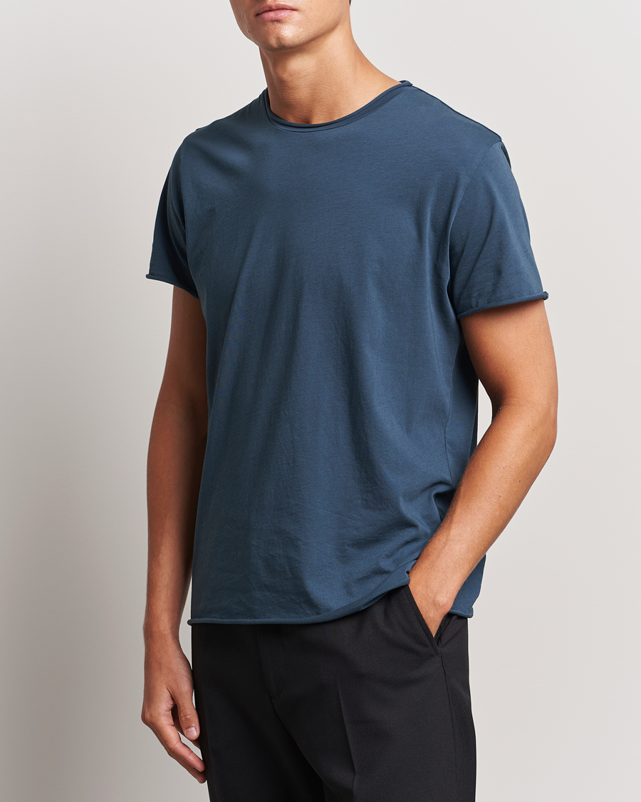 Homme | T-shirts | Filippa K | Roll Neck Crew Neck T-Shirt Dawn Blue
