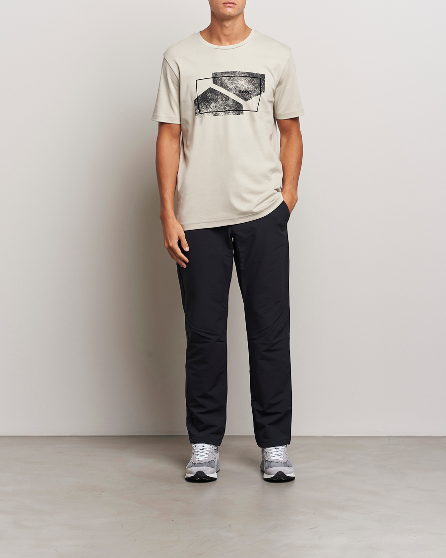 Homme | T-shirts | BOSS GREEN | Graphic Crew Neck T-Shirt Light Beige