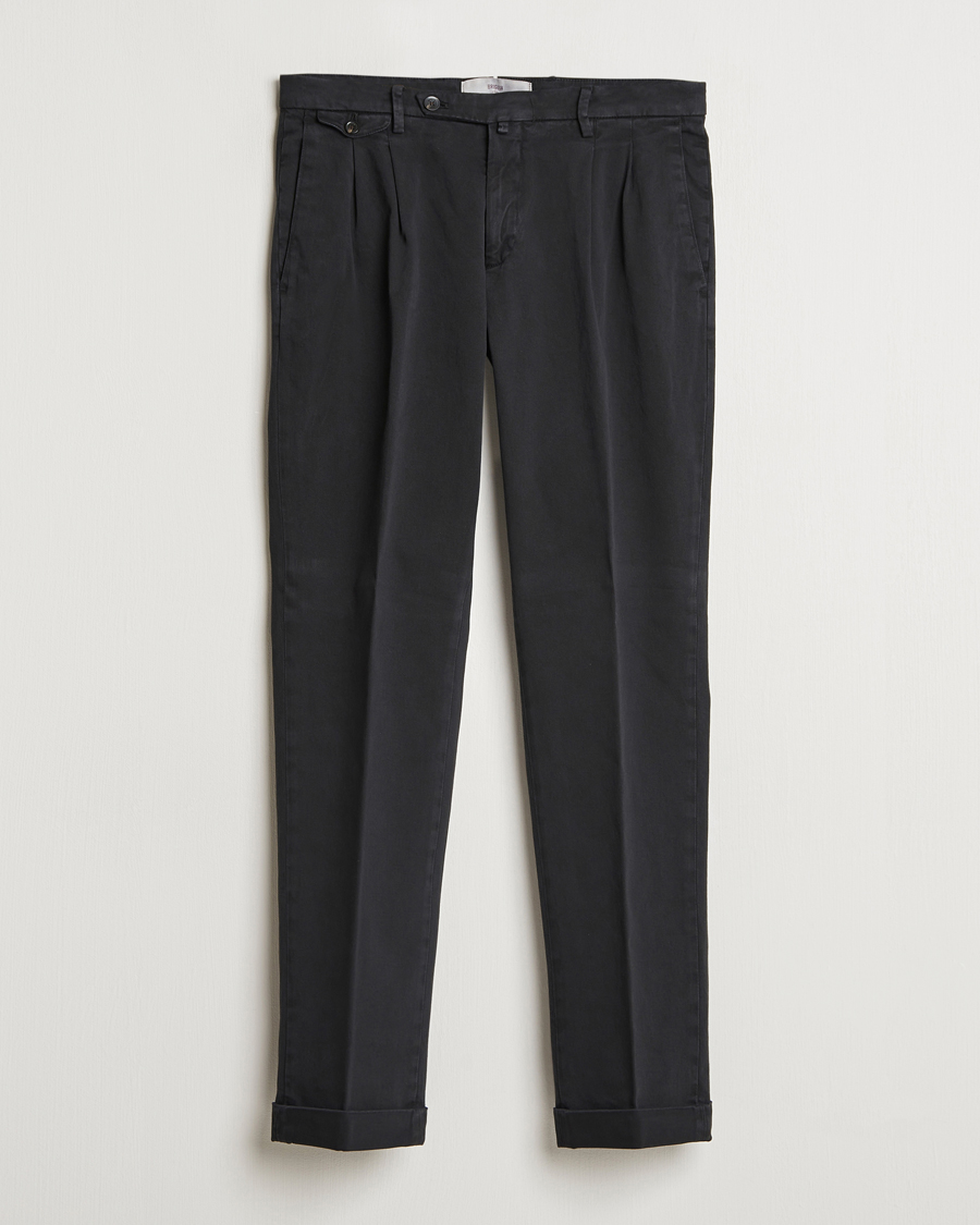Homme | Pantalons | Briglia 1949 | Easy Fit Pleated Cotton Stretch Chino Black