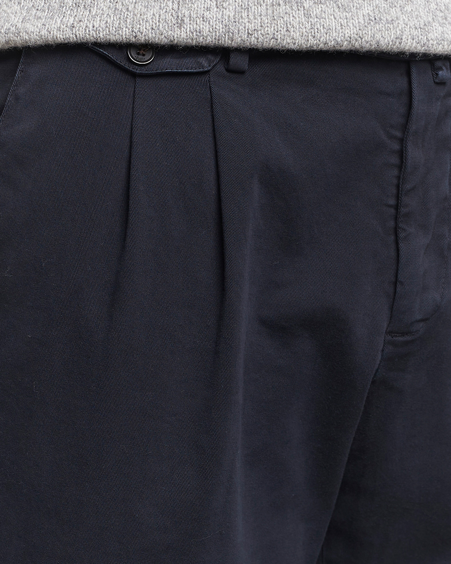 Homme | Pantalons | Briglia 1949 | Easy Fit Pleated Cotton Stretch Chino Navy