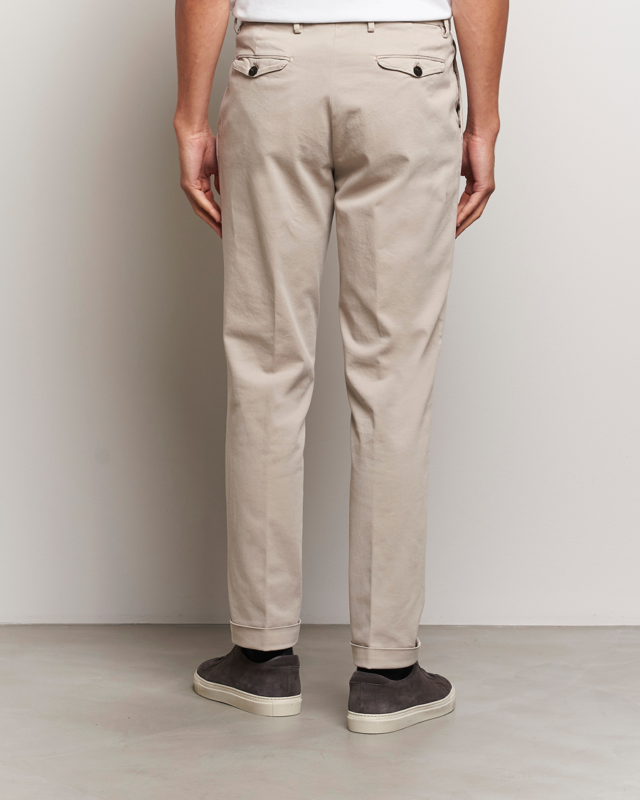 Homme | Pantalons | Briglia 1949 | Easy Fit Pleated Cotton Stretch Chino Beige