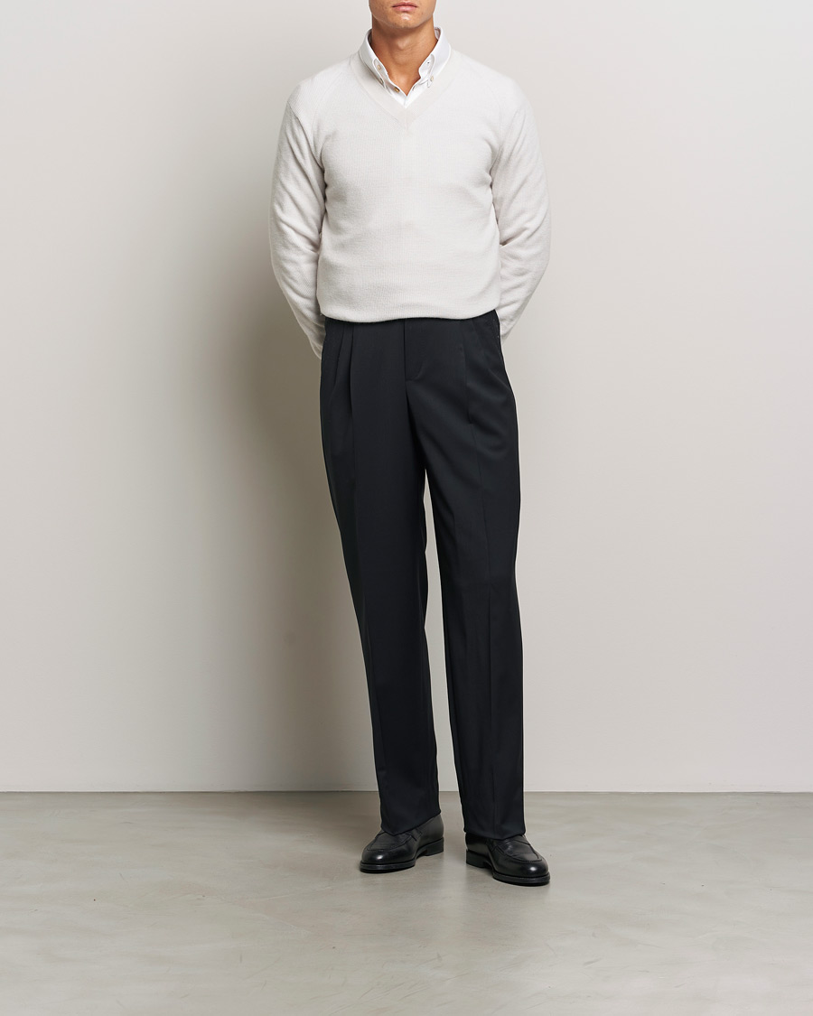 Homme | Pantalons | Brioni | Pleated Wool Trousers Navy