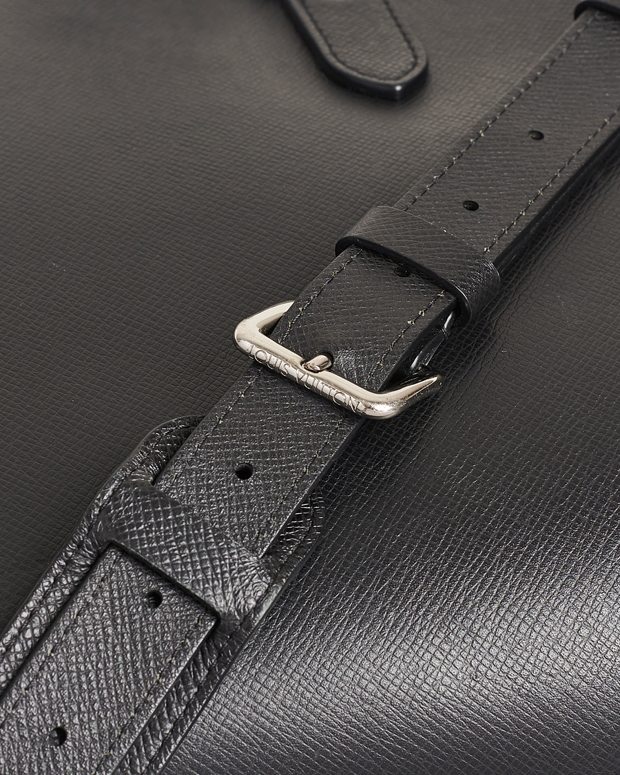 Homme | Louis Vuitton Pre-Owned Anton Brief Taiga Noir Silver | Louis Vuitton Pre-Owned | Anton Brief Taiga Noir Silver