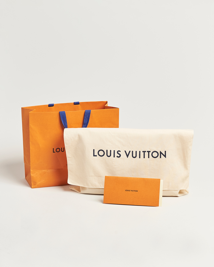 Homme | Louis Vuitton Pre-Owned Anton Brief Taiga Noir Silver | Louis Vuitton Pre-Owned | Anton Brief Taiga Noir Silver