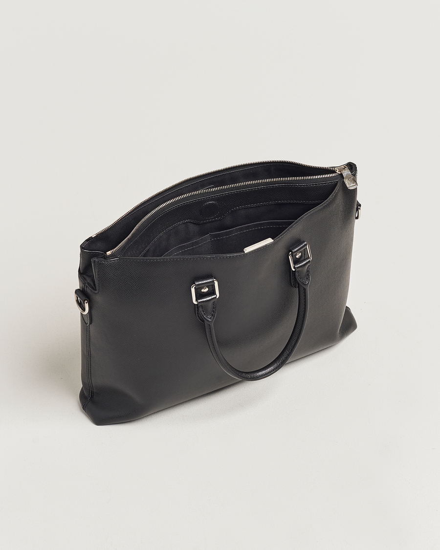 Homme | Louis Vuitton Pre-Owned Anton Brief Taiga Noir Silver | Louis Vuitton Pre-Owned | Anton Brief Taiga Noir Silver