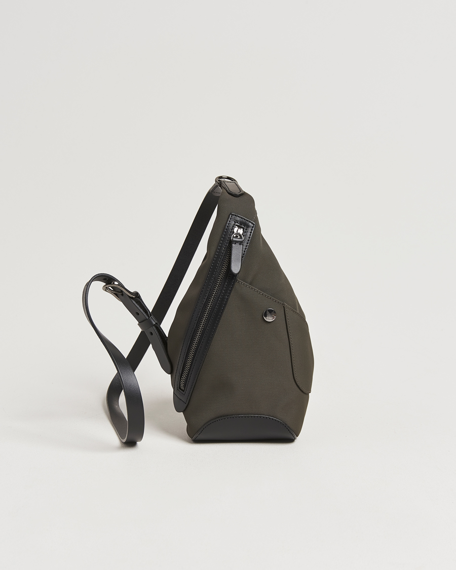 Homme | Mismo M/S Drop Crossbody Bag Shelter Green/Black | Mismo | M/S Drop Crossbody Bag Shelter Green/Black