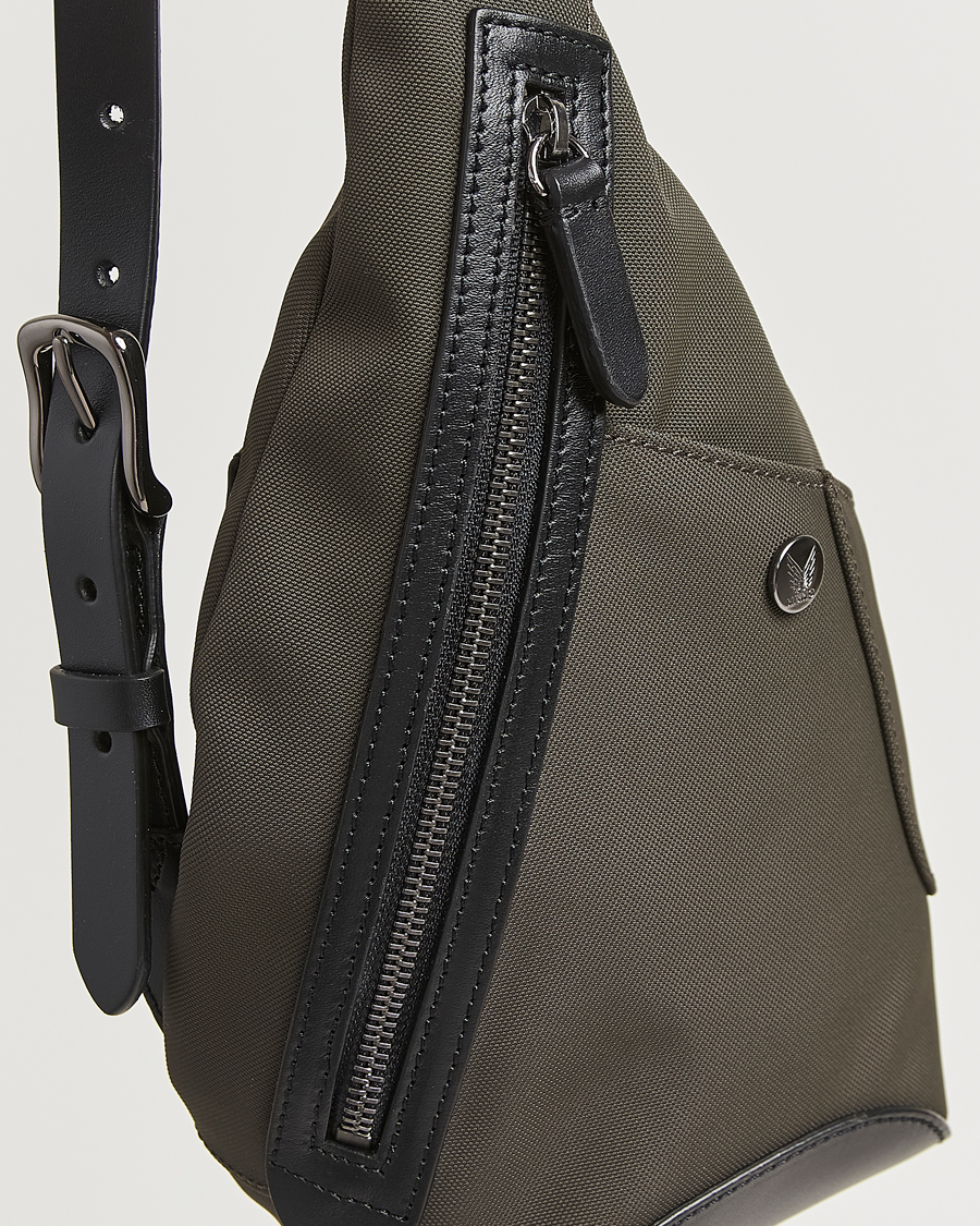 Homme | Mismo M/S Drop Crossbody Bag Shelter Green/Black | Mismo | M/S Drop Crossbody Bag Shelter Green/Black