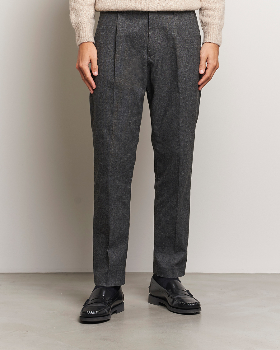 Homme | Pantalons | NN07 | Bill Pleated Brushed Cotton Trousers Black Melange