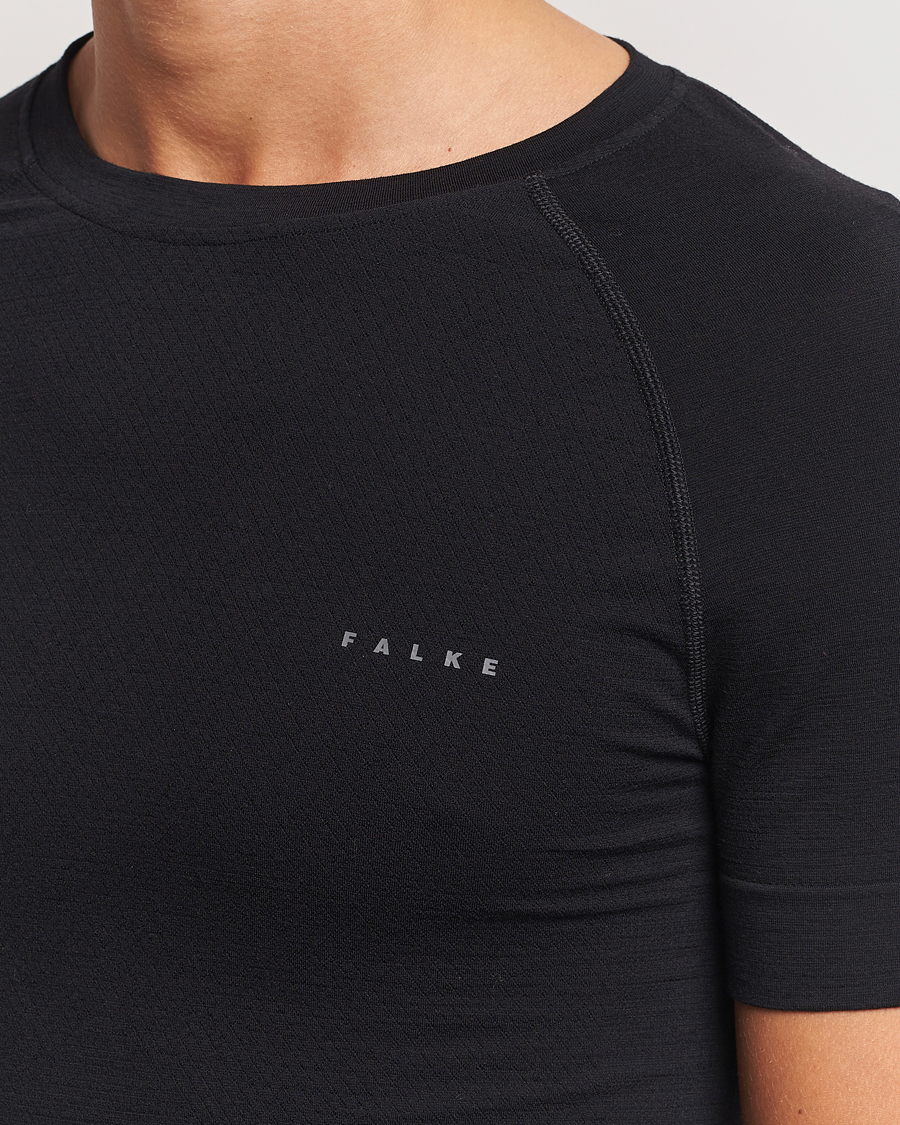 Homme | T-shirts | Falke Sport | Wool Tech Light T-Shirt Black