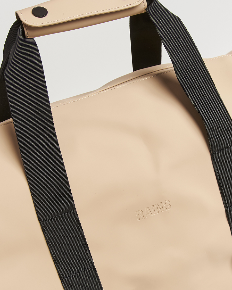 Homme | RAINS Hilo Weekendbag Sand | RAINS | Hilo Weekendbag Sand