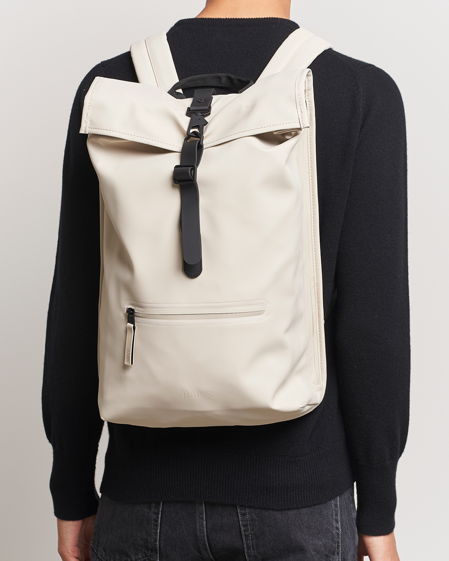 Homme | RAINS Rolltop Rucksack Dune | RAINS | Rolltop Rucksack Dune