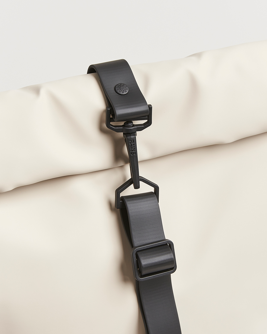 Homme | RAINS Rolltop Rucksack Dune | RAINS | Rolltop Rucksack Dune